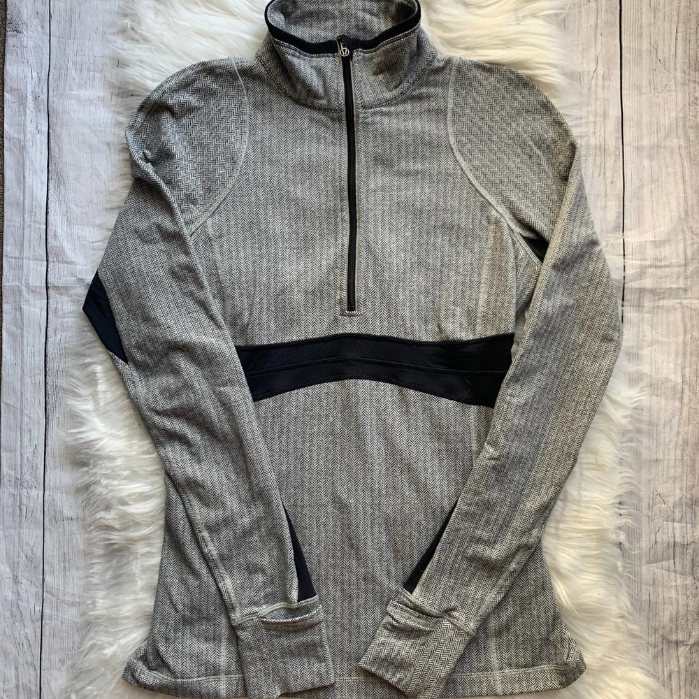 Lululemon Full Tilt Half Zip Gray